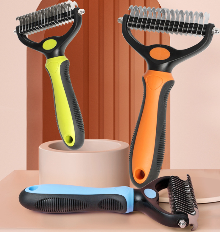 🐕 Sidste dags særpris! 🏆 Professionelt fældeværktøj til hunde og katte – skånsomt mod huden, effektiv pleje og komfortabelt greb ✂️
