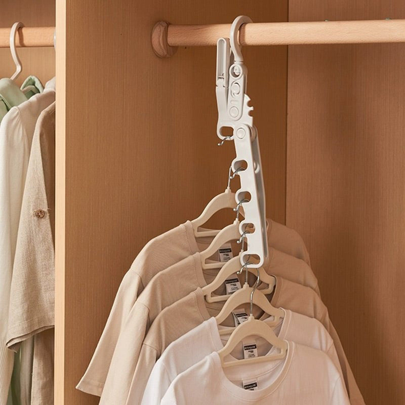 🧥📦 Sammenklappeligt tøjstativ – 5 kroge, pladsbesparende, perfekt til rejser!